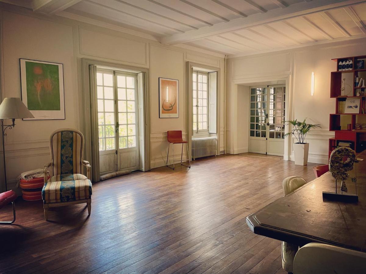 Meunet-Planches Parc De Lesseps Bed & Breakfast エクステリア 写真